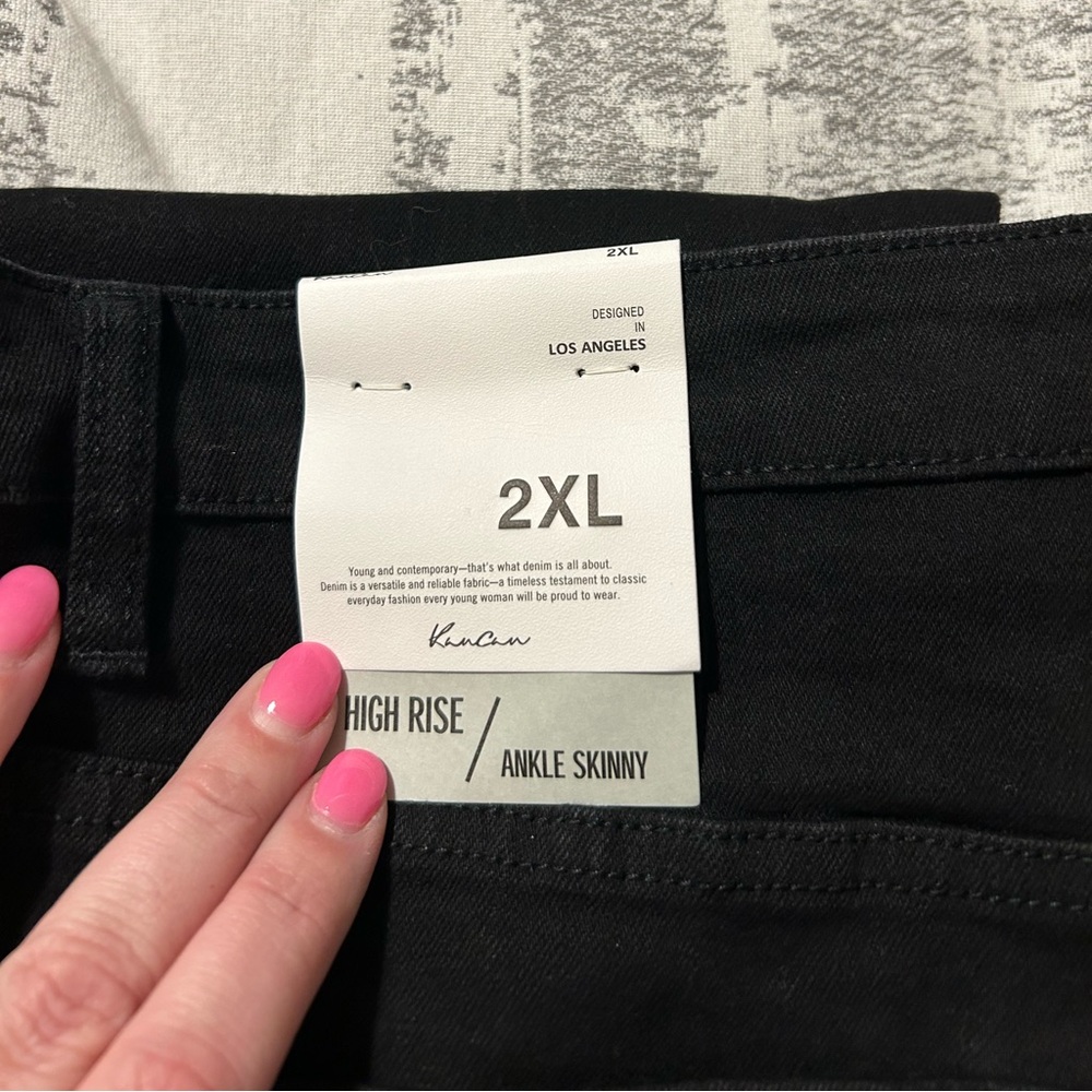 Black KanCan Jean new with Tags